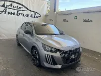 Usata Peugeot 208 Allure 101 CV (74 kW) 2024 Grigio Utilitaria