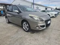 Usata Renault Scénic 110 CV (80 kW) 2010 Marrone Monovolume