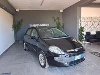 Usata Fiat Grande Punto Dynamic 77 CV (56 kW) 2010 Marrone Utilitaria
