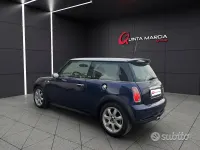 Usata Mini Cooper S 170 CV (125 kW) 2005 Bluazzurro Utilitaria