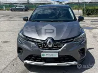 Usata Renault Captur Techno 94 CV (69 kW) 2023 Grigio SUV