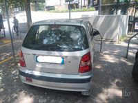 Usata Hyundai Atos 59 CV (43 kW) 2005 Grigio Utilitaria