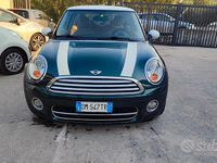 Usata Mini Cooper Coupé 108 CV (79 kW) 2009 Verde Coupé