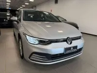 Usata VW Golf VIII Life 110 CV (80 kW) 2024 Argento Berlina