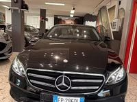 Usata Mercedes E220 264 CV (194 kW) 2018 Nero Berlina