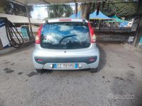 Usata Peugeot 107 68 CV (50 kW) 2006 Grigio Utilitaria