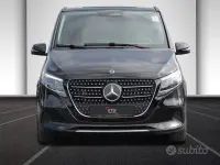 Usata Mercedes V300 Avantgarde 237 CV (174 kW) 2025 Nero Monovolume