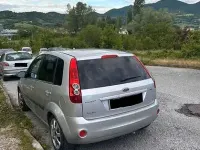 Usata Ford Fiesta Titanium 68 CV (50 kW) 2006 Grigio Utilitaria