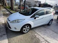 Usata Ford Fiesta 96 CV (70 kW) 2010 Bianco Utilitaria