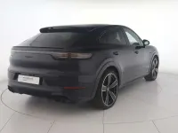 Usata Porsche Cayenne 462 CV (339 kW) 2023 Blu moonlight metallizzato SUV