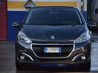 Usata Peugeot 208 Active 68 CV (50 kW) 2017 Grigio Utilitaria