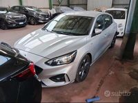 Usata Ford Focus ST-Line 120 CV (88 kW) 2020 Grigio Berlina