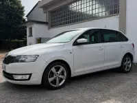 Usata Skoda Rapid Ambition 90 CV (66 kW) 2015 Bianco Utilitaria