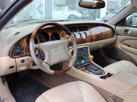 Usata Jaguar XK8 284 CV (208 kW) 2000 Nero metallizzato Coupé