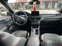 Usata Ford Kuga 120 CV (88 kW) 2022 Nero SUV