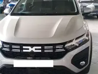 Usata Dacia Jogger 101 CV (74 kW) 2023 Grigio Monovolume