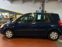 Usata Renault Scénic II 105 CV (77 kW) 2007 Blu Monovolume