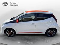 Begagnad Toyota Aygo X-wave 72 HK (52 kW) 2019 Vit Halvkombi