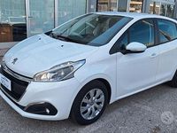 Usata Peugeot 208 S 101 CV (74 kW) 2019 Bianco Utilitaria