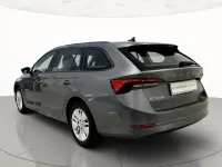 Usata Skoda Octavia Executive 110 CV (80 kW) 2023 Grigio graphite metallizzato Station wagon