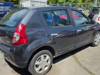 Usata Dacia Sandero 75 CV (55 kW) 2009 Grigio Berlina