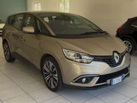 Usata Renault Grand Scénic IV 120 CV (88 kW) 2021 Oro Monovolume