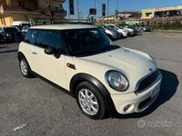 Usata Mini ONE 75 CV (55 kW) 2012 Beige Utilitaria