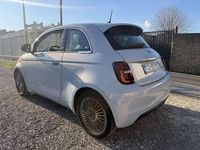 Usata Fiat 500e 42 kW (58 CV) 2021 Blu/azzurro Utilitaria
