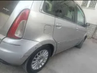 Usata Lancia Musa 122 CV (89 kW) 2008 Argento Monovolume