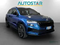Usata Skoda Karoq SportLine 150 CV (110 kW) 2024 Blu race metallizzato SUV