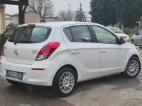 Usata Hyundai i20 Edition 85 CV (62 kW) 2013 Bianco Utilitaria