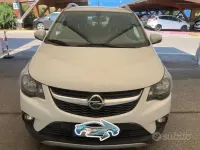 Usata Opel Karl Rocks 73 CV (53 kW) 2017 Bianco Utilitaria