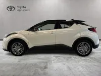 Usata Toyota C-HR Lounge 122 CV (89 kW) 2021 Bianco SUV