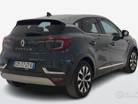 Usata Renault Captur Techno 143 CV (105 kW) 2023 Blu/azzurro SUV