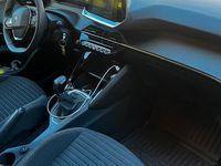 Usata Peugeot 208 75 CV (55 kW) 2023 Grigio Utilitaria