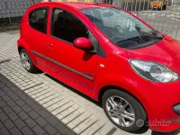 Usata Peugeot 107 68 CV (50 kW) 2008 Rosso Utilitaria
