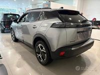 Usata Peugeot 2008 Allure 101 CV (74 kW) 2024 Grigio SUV