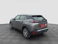 Usata Peugeot 2008 Active 101 CV (74 kW) 2021 Grigio platinum SUV