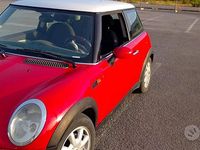Usata Mini Cooper 2002 Rosso Utilitaria