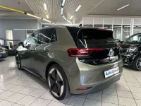 Usata VW ID.3 Pro 69 kW (95 CV) 2023 Verde Utilitaria