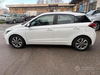 Usata Hyundai i20 Style 84 CV (61 kW) 2015 Bianco Berlina