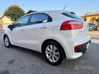 Usata Kia Rio Active 85 CV (62 kW) 2016 Bianco Utilitaria