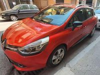 Usata Renault Clio GrandTour 90 CV (66 kW) 2015 Rosso Station wagon