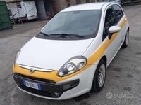 Usata Fiat Punto Evo Dynamic 75 CV (55 kW) 2011 Bianco Utilitaria