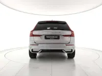 Nuova Volvo XC60 Plus 250 CV (183 kW) 2026 Argento SUV