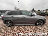 Usata Mercedes A180 AMG Line Premium 150 CV (110 kW) 2022 Grigio Monovolume