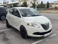Usata Lancia Ypsilon 85 CV (62 kW) 2013 Bianco Utilitaria