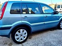 Usata Ford Fusion 67 CV (49 kW) 2007 Bianco Utilitaria
