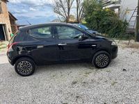 Usata Lancia Ypsilon 85 CV (62 kW) 2015 Nero Utilitaria