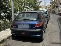 Usata Peugeot 206 60 CV (44 kW) 2001 Bluazzurro Berlina